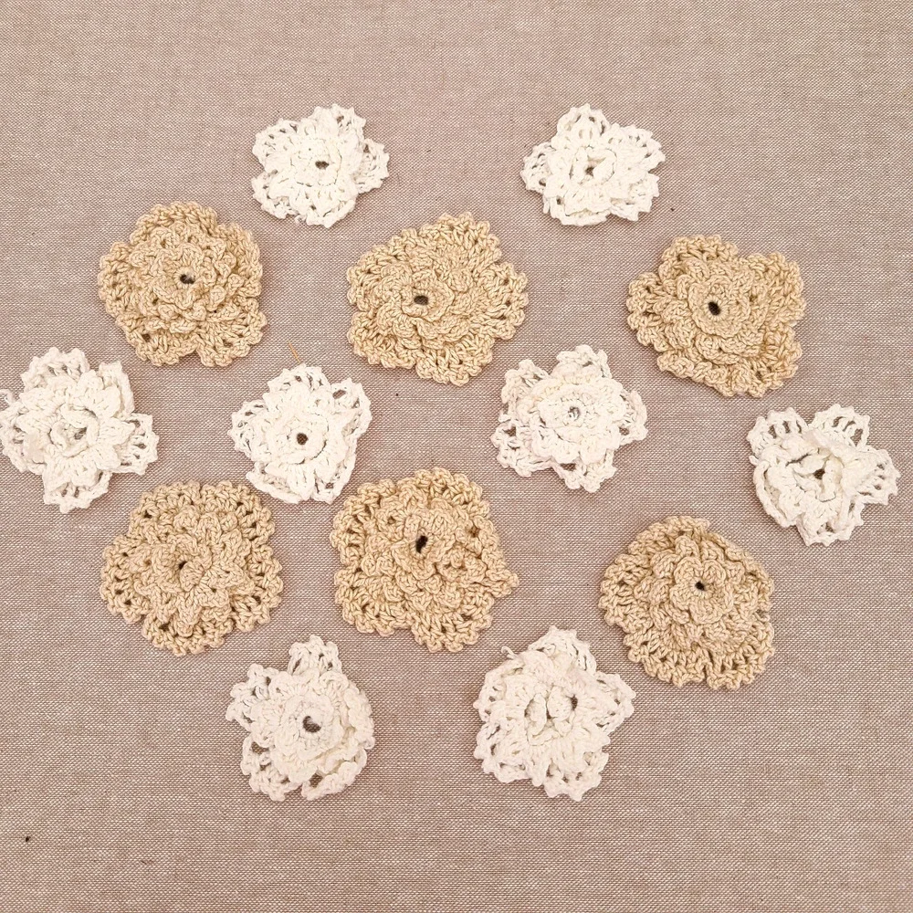 Crochet Flowers Appliques Small 14 pcs White Natural Scrapbook Cardmaking Crafts